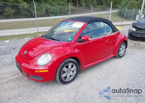 2007 Volkswagen New Beetle 2.5 z USA, uszkodzony, nr VIN 3VWRF31Y77M420578